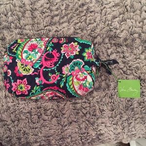 “E” monogrammed Vera Bradley cosmetic bag